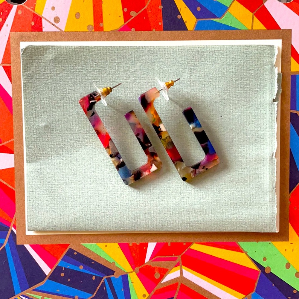 Geometric Acrylic earrings!